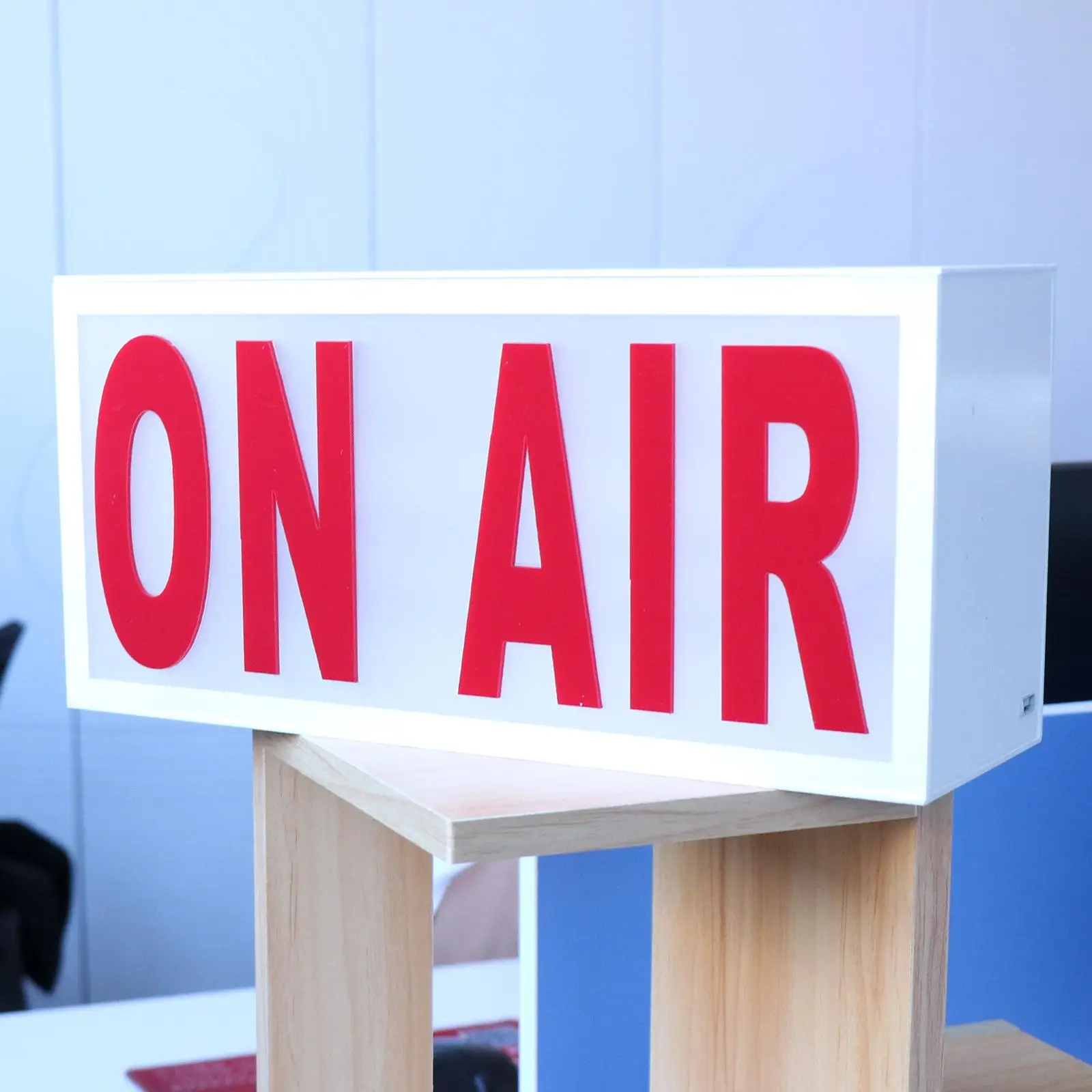 Studio Sign on The up Sign LED Illuminated with Dimmable Function Battery Air for Studio Bar