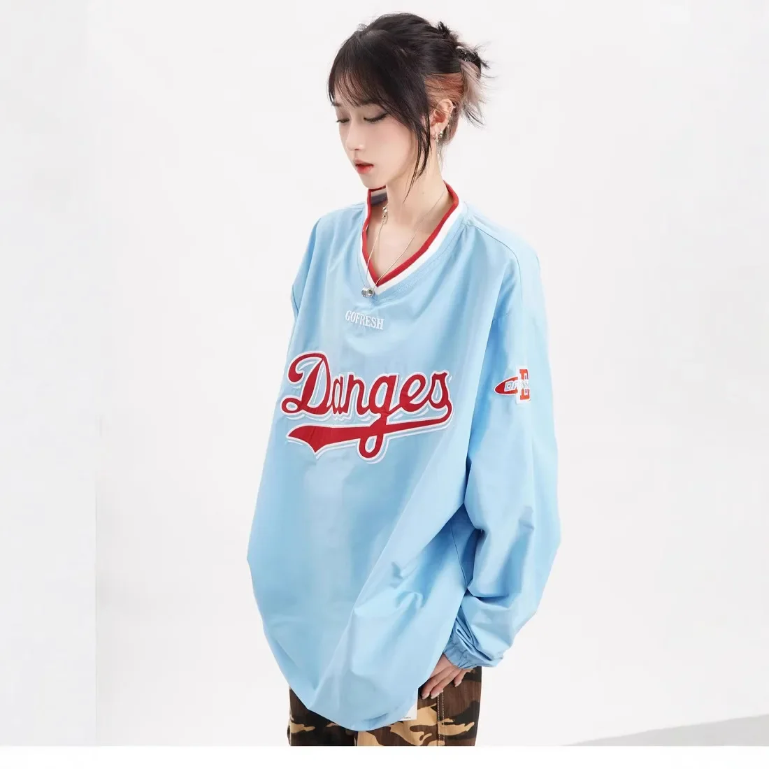 الرجعية الأمريكية نمط فضفاض صالح البلوز عارضة الشارع الشهير للأزواج الرجال النساء ربيع الخريف الخامس الرقبة المطبوعة أعلى