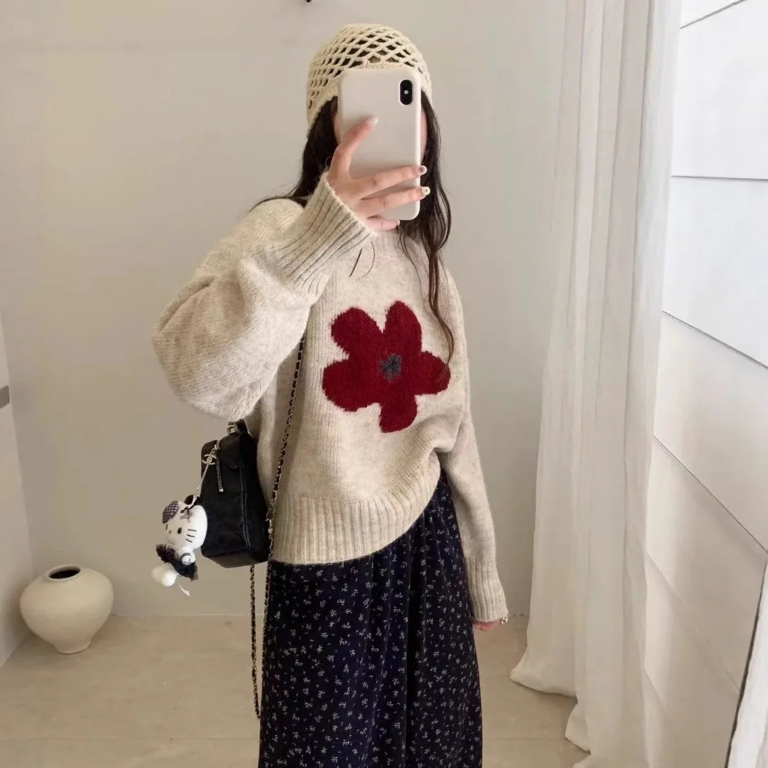 Autumn Winter New Flower Pullover Round Neck Knitted Women's Top Lazy Style Bottomed Warm Casual Sweater Female Pull Jumper