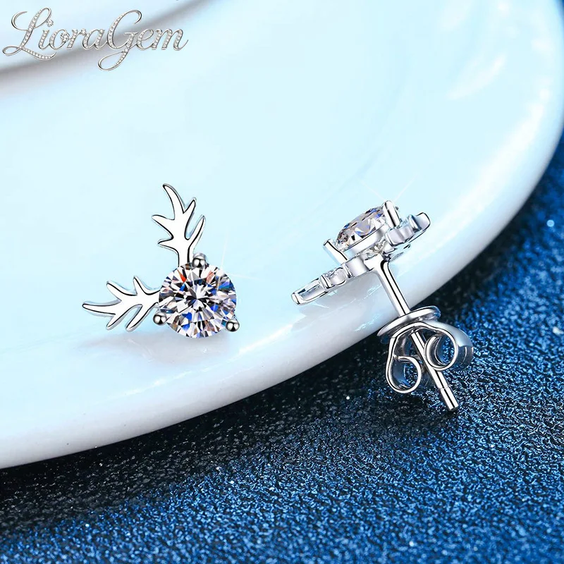 

LioraGem Cute Mini Deer Antler Earrings for Women, Classic 4-Prong Moissanite Earrings for Your Girlfriend Platinum PT950 Stamp