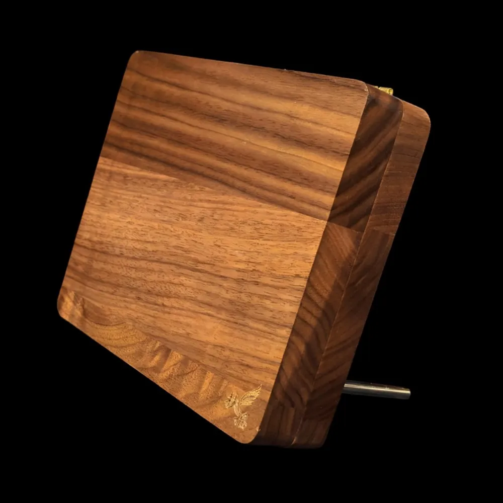 กล่องเก็บของพร้อมล็อคแบบไจโร สำหรับใส่ฟิดเจ็ตสปินเนอร์ ขนาด 24.5 มม. สีดำวอลนัท