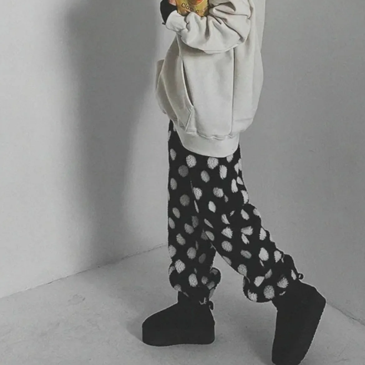 Calças casuais femininas coreano sle chique outono inverno novo facionable bolinhas algemado cintura elástica pele de cordeiro calças compridas