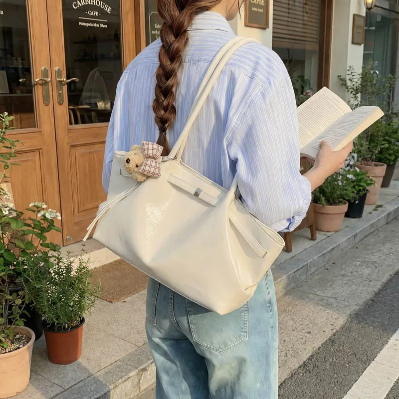 

Fashion Casual Hobo Tote Women 2026 New Arrival Large Capacity Shoulder Bags Pleated Design Handbags Commuter Crossbody Bags