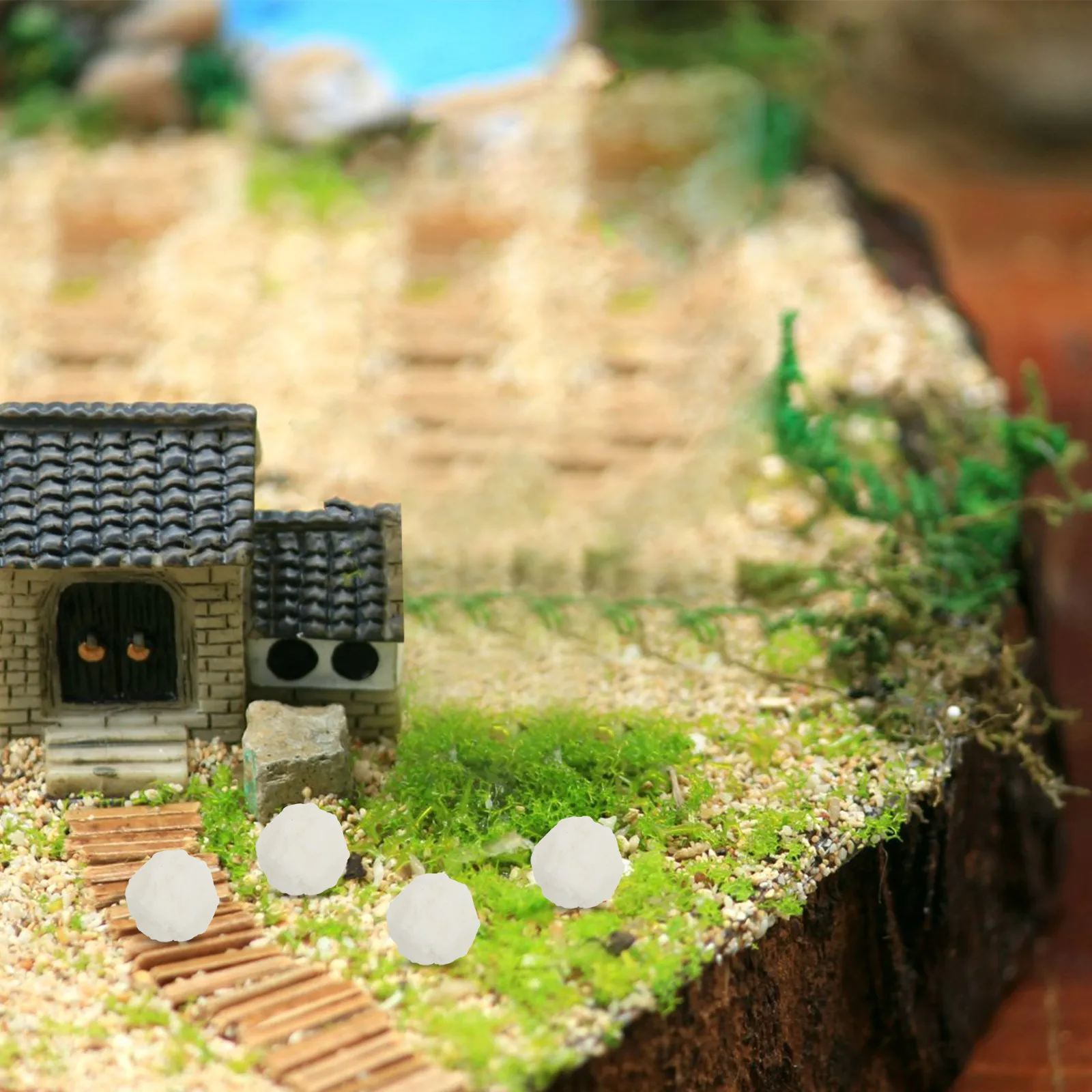 4Pcs Micro Landscape Mini Statues Resin Arctic Mini Figures Whimsical Winter Decor for DIY Dollhouse Diorama Bookshelf