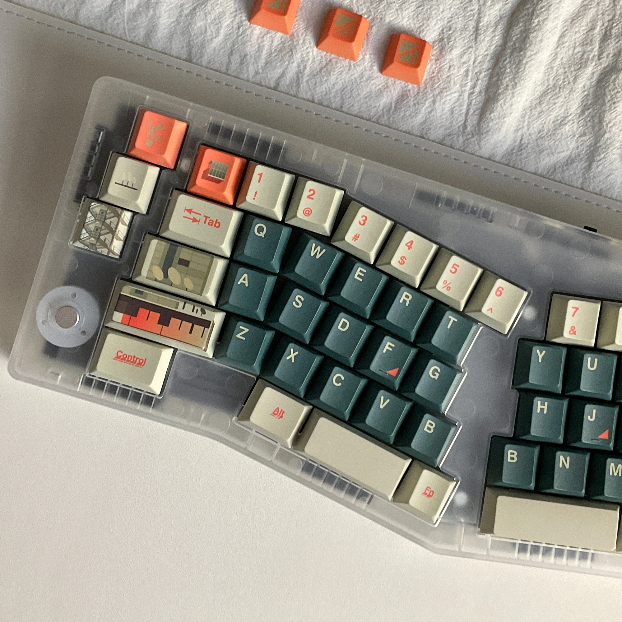 

City Shadow Keycaps Original Height PBT Five-Sided Sublimation Original Mechanical Keyboard Keycaps