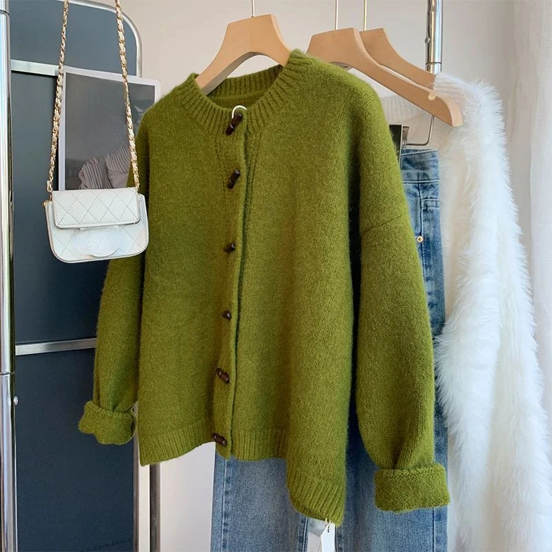 Green Knitted Cardigan Sweater Coat 2023 Women\'s Autumn Winter Thickened Soft Outerwear Fashion Horn Buckle Knitwears Sweater