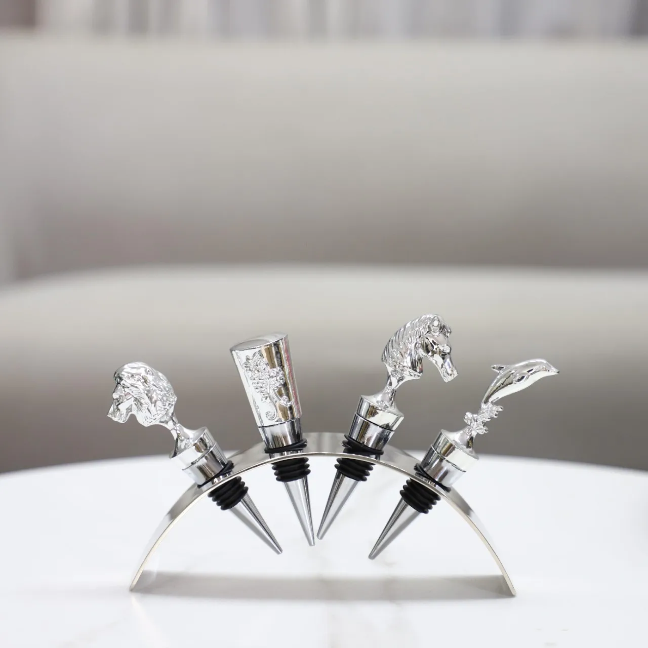Hxl metal wine bottle stopper ornament hotel bar accessories