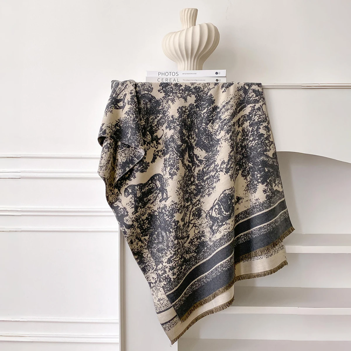 Damen-Kaschmirschal der Luxusmarke 2025, warm, mit Quasten, gestreift, bedruckt, Pashmina-Schal, Foulard und Poncho für den Winter – Detail 6