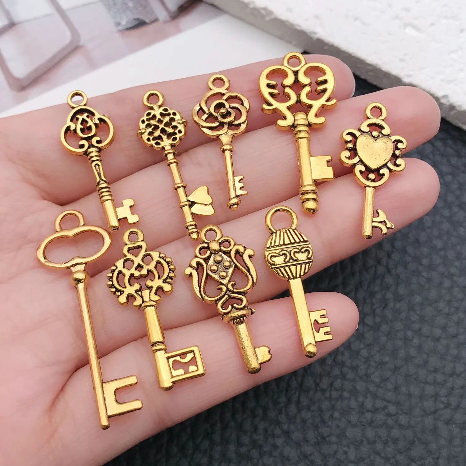 20/100pcs Mini Key Series (Includes Antique Gold/Bronze/KC Gold/Bright Silver Finishes) - Ideal for Handmade Jewelry Crafting