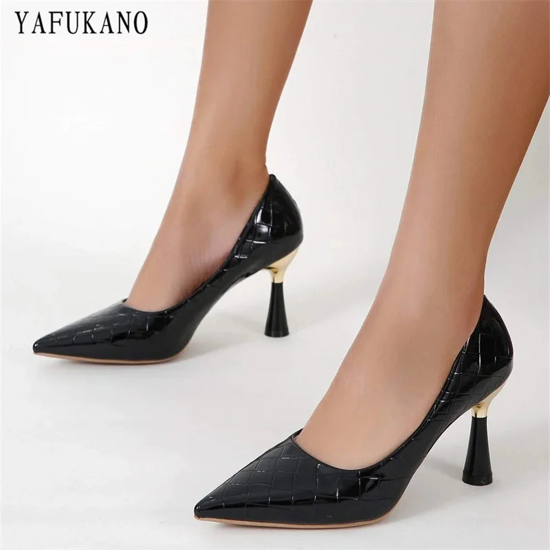 Woven Embossed Pointed Toe Court Pumps Simple Fashion Office Work Shoes White Party Dress Shoes Plus Size Women High Heels 41