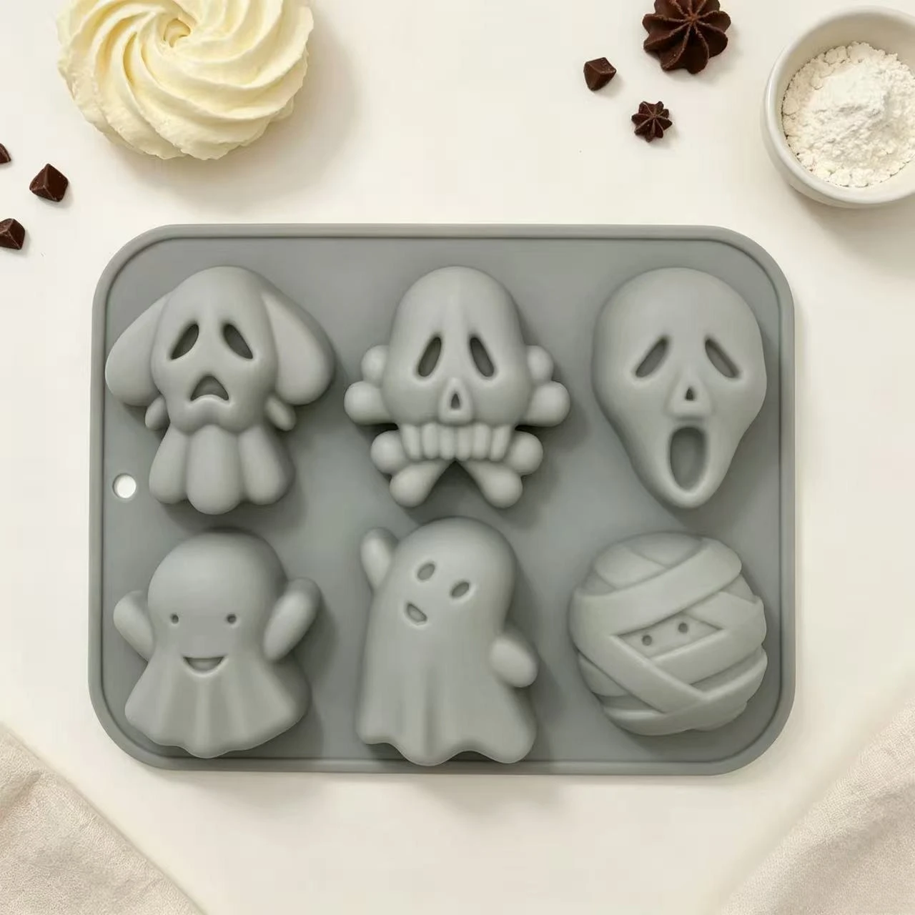Halloween Silicone Chocolate Mold 6 Cavity Ghost Skull Mummy Skeleton Candy Mould DIY Jelly Fondant Cake Baking Decor Tool