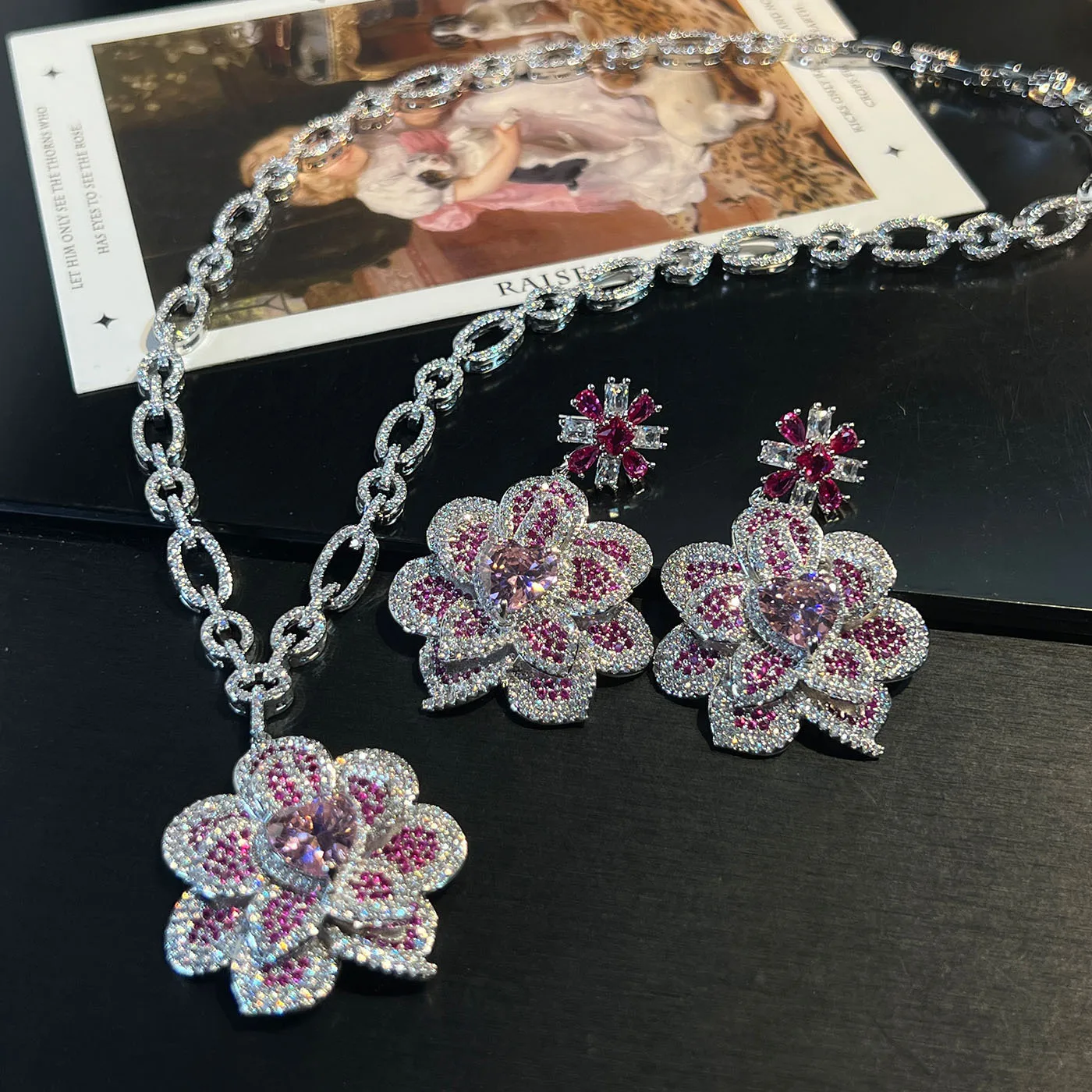 

Модные винтажные ретро серьги с цирконием и цветком, комплект ожерелья, осень-зима, новый ювелирный аксессуар