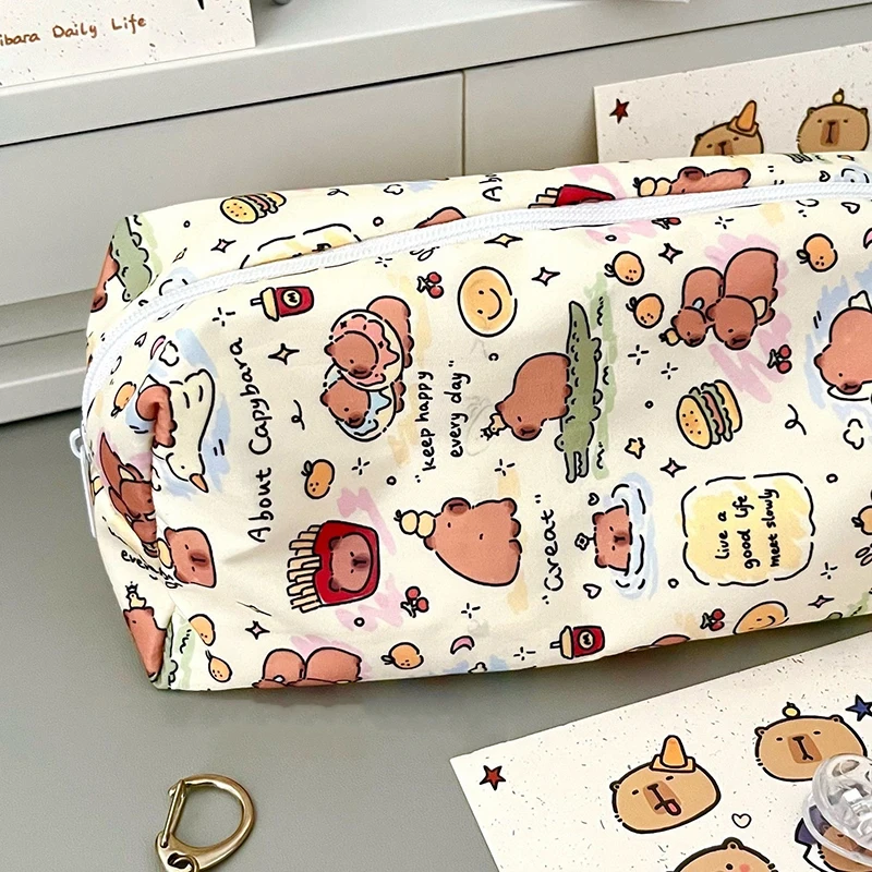 

Capybara-Themed Pencil Case – Stylish, Spacious Stationery Bag For Students, Featuring Cartoon Design