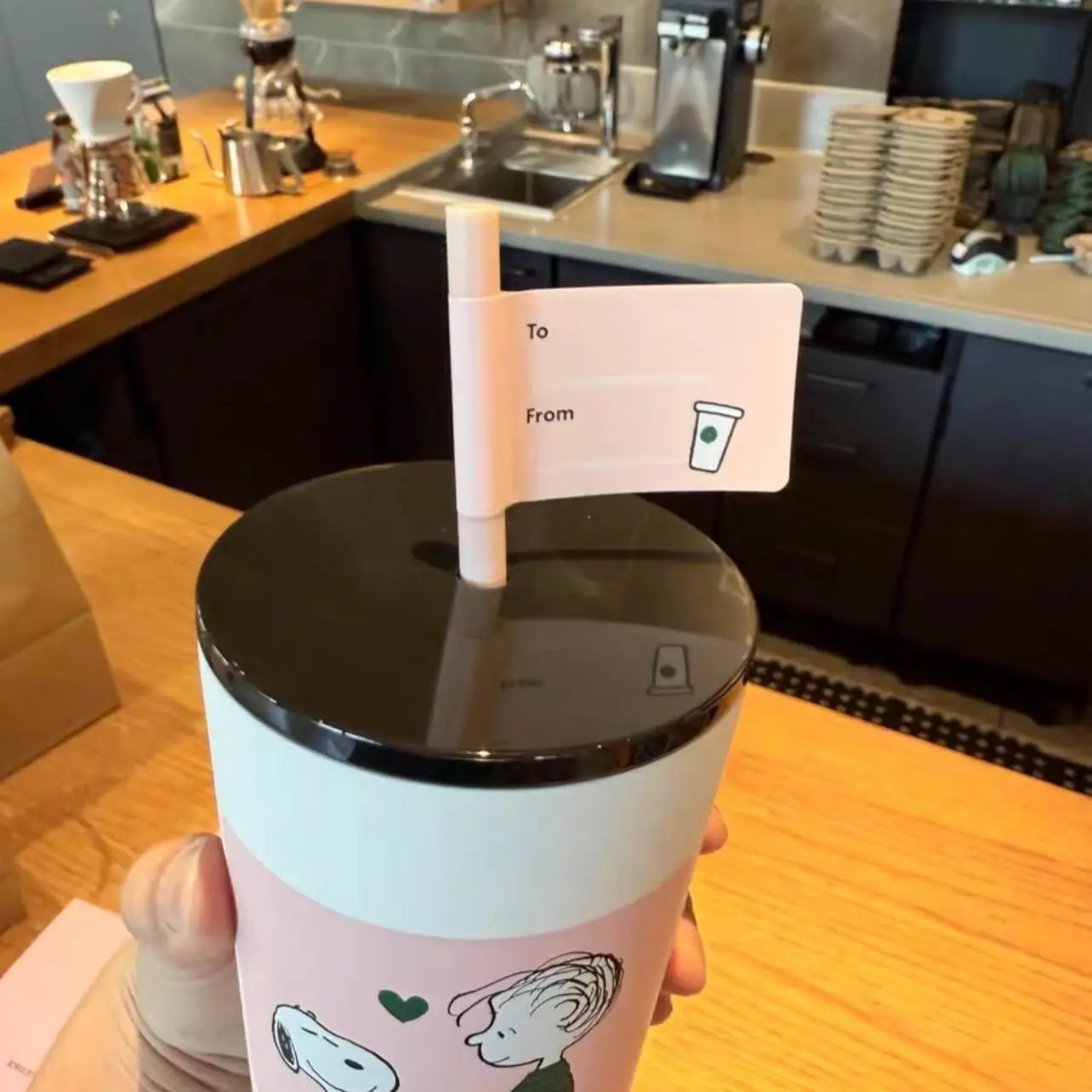 2025 อะนิเมะ Kawaii ลูกสุนัขสาวถ้วยใหม่ Snoopy น่ารักการ์ตูนฟางสแตนเลสถ้วยน้ําแบบพกพาขวดน้ําดื่มของขวัญ