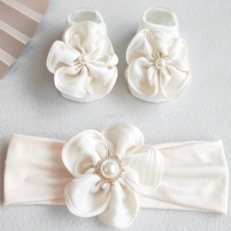 ribbon socks – סרטי שרוולים מודרניים עם תכונות ייחודיות