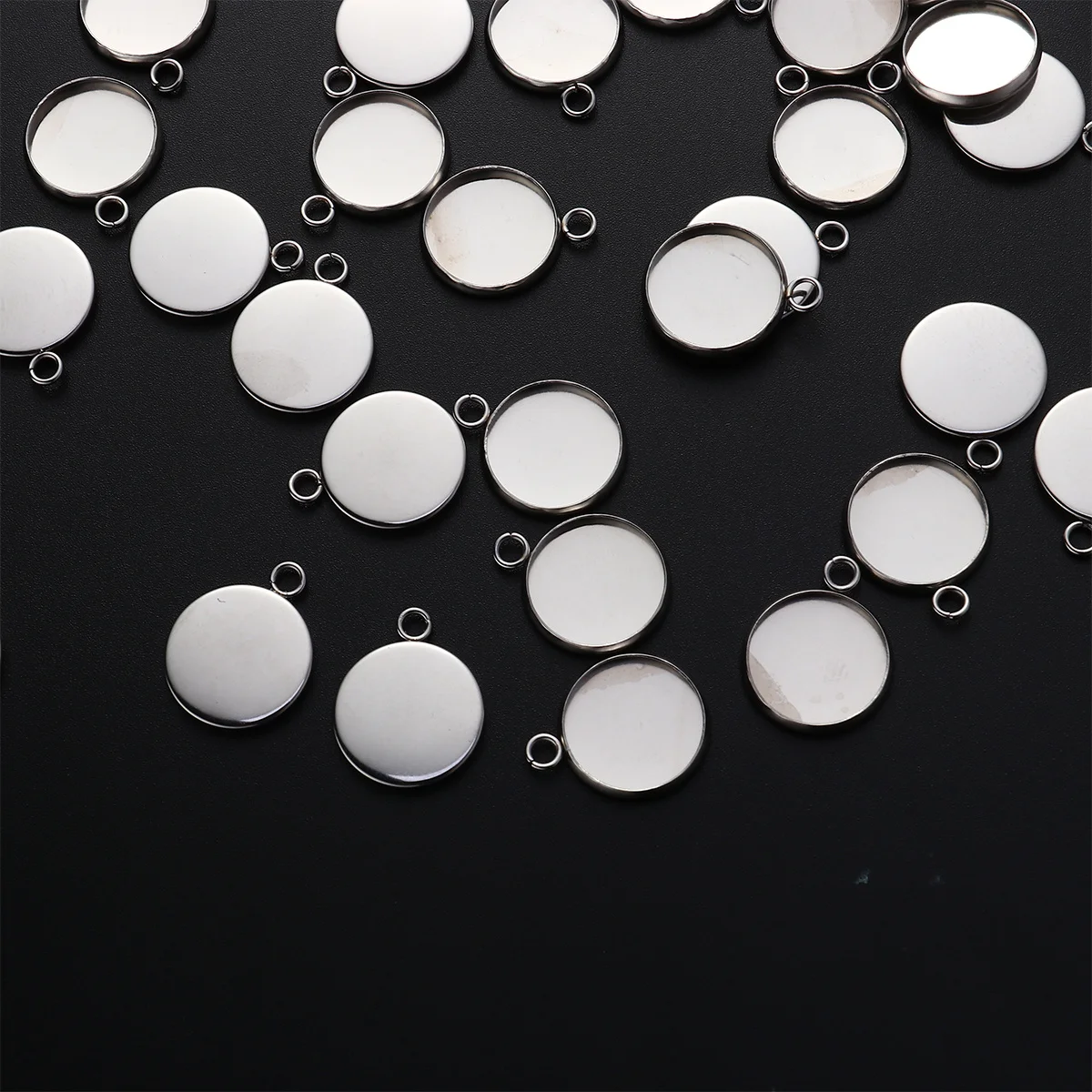 

50Pcs Stainless Steel Pendant Trays 12Mm Round DIY Jewelry Bases Bezel Settings for Necklace Bracelet Charm Making Accessories