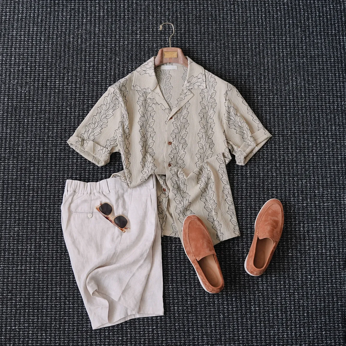 Plain leaf gentry haute couture jacquard old money cuban collar short sleeve flower shirt men's loose old money shirt