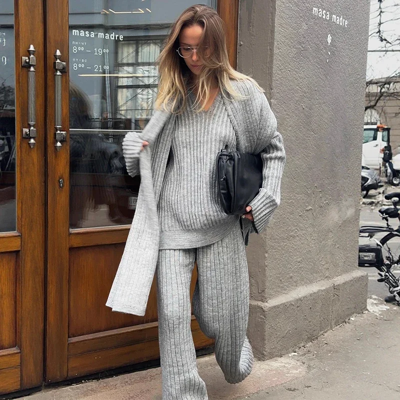 Pantaloni da donna Abito maglione con scollo a V Pullover larghi a costine Pantaloni casual solidi Abiti da pendolarismo in maglia femminile 2025 Moda