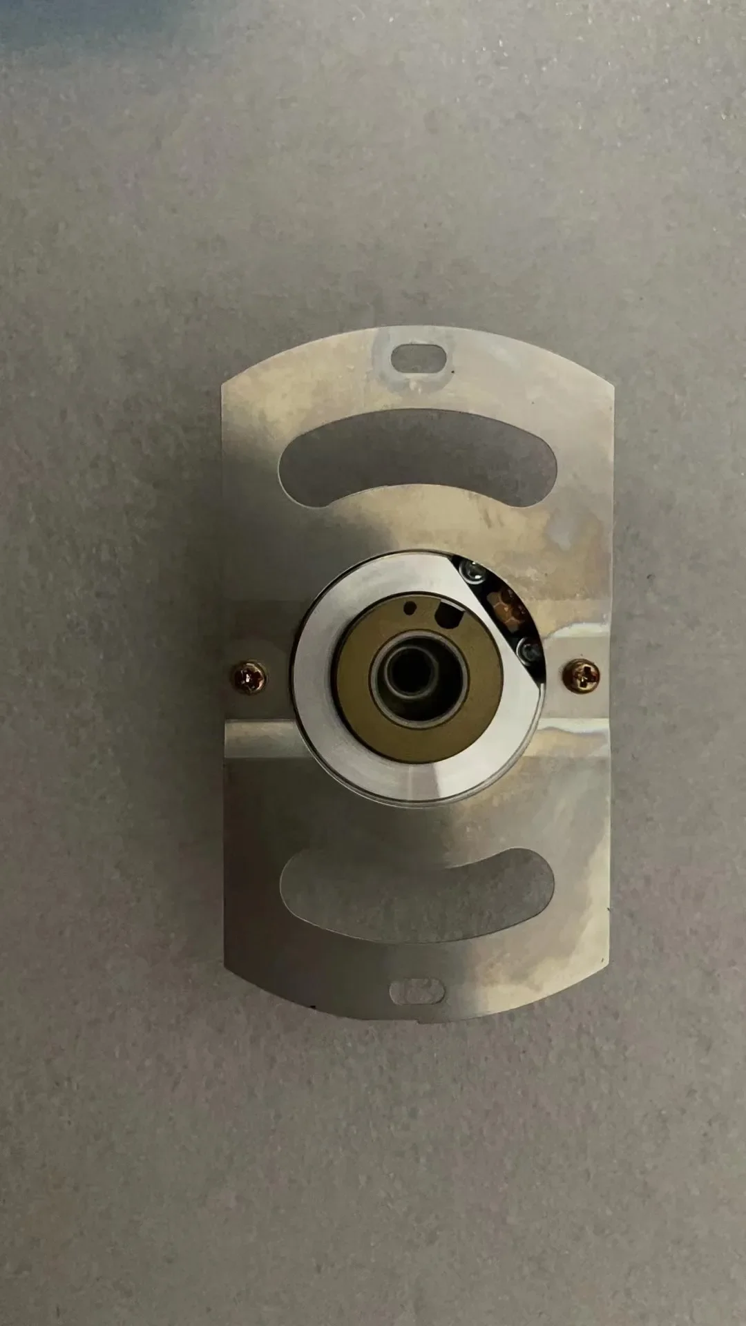 UTSIH-B17CK Совершенно новый энкодер yaskawa для двигателя, необходимо предоставить модель двигателя