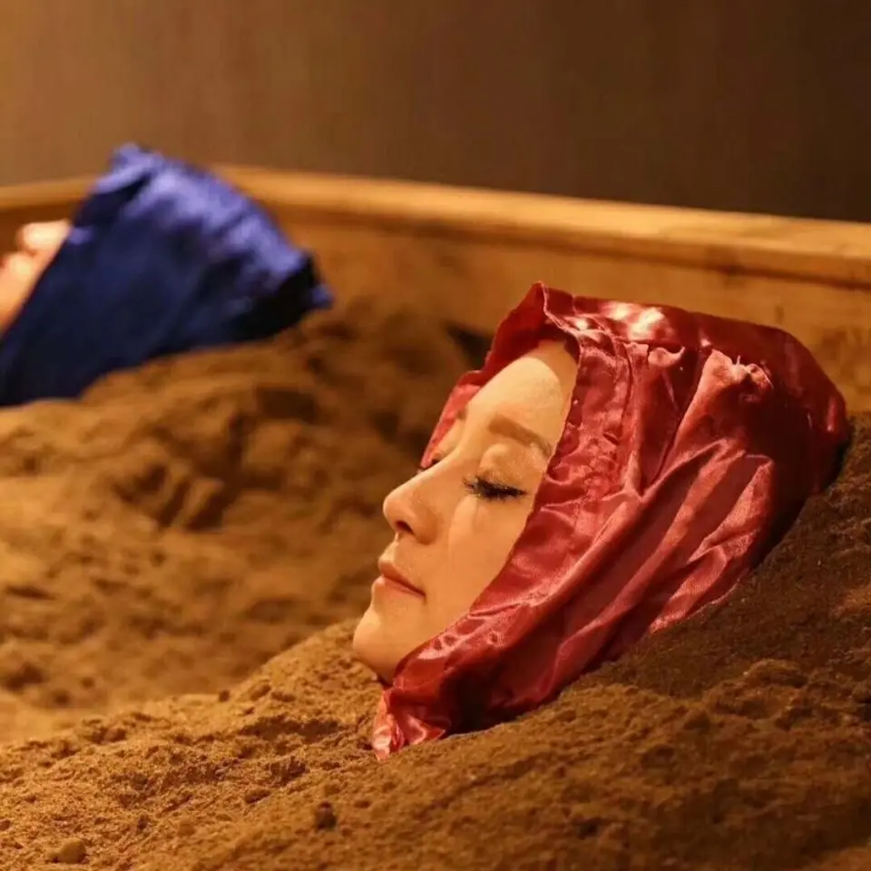 남녀공용 핑크색 긴팔 후드 점프수트 실키 터치 샤워용 효소