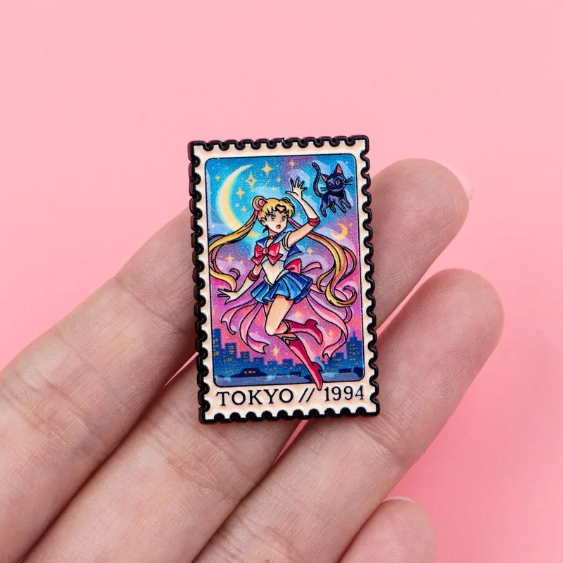 

Sailor Moon anime peripherals Kawaii metal badges creative cute cartoon creative bags clothing accessories brooches wholesale