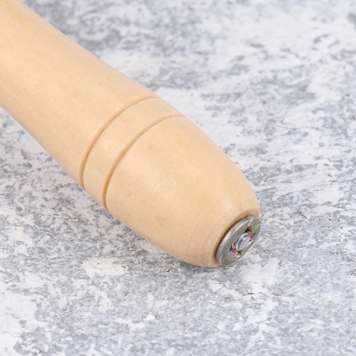 

2pcs Solid Loud Resonant Service Bell Vintage Wooden Handle Firm Classroom Wedding Party Yoga Elderly Assistance