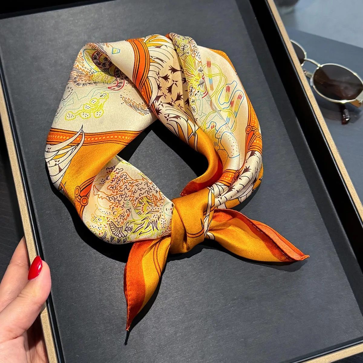 

Floral Print 100% Silk Square Scarf for Women Soft Kerchief Hairband Female Shawl Headband Hands Bags for Woman Head Hijab 53cm