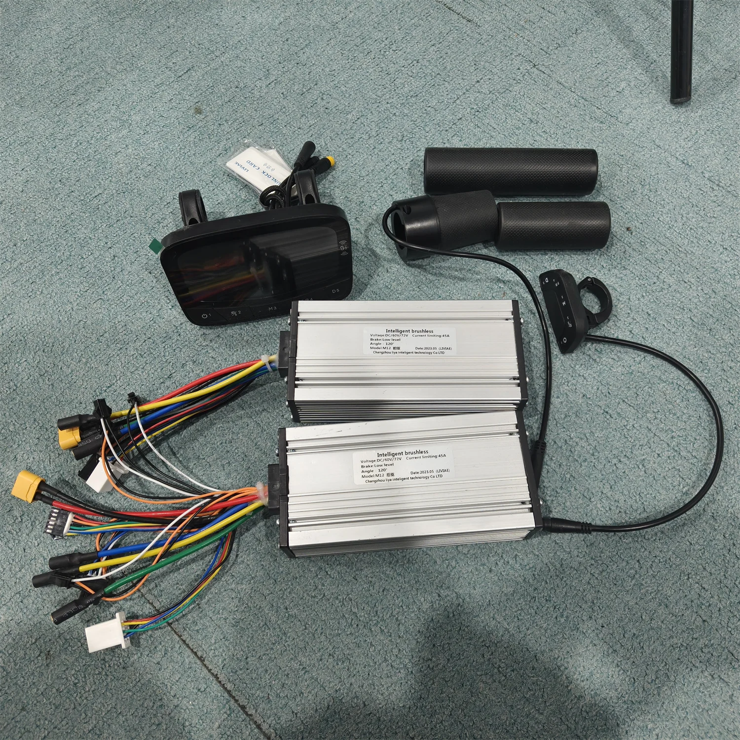 

Hot Selling Electric Scooter Parts 72V 50A Liviae NFC Controller Suit With NFC Display And Twist Throttle