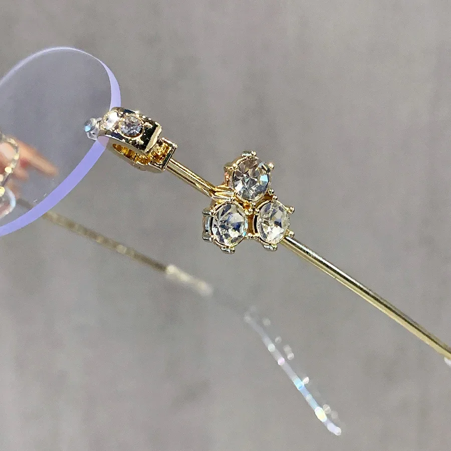 Lunettes de mode pour femmes, 1 pièce, nouveau luxe exquis, forme ovale incrustée de diamants, Design de Niche, décoration adaptée au quotidien et à l'extérieur S