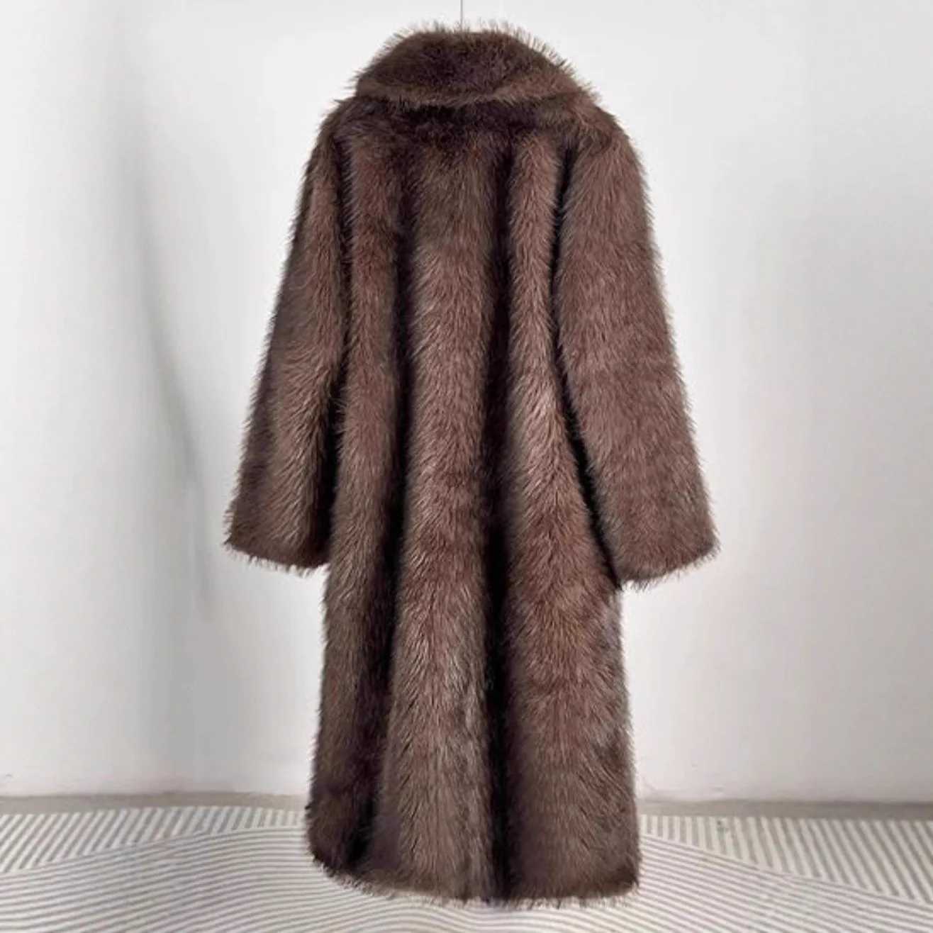 

Gradient Winter Women's Long Fur Jacket Lapel Collar Faux Fox Outwear For Lady Comfortable Hair Thickened Female's Eco Fur Coat