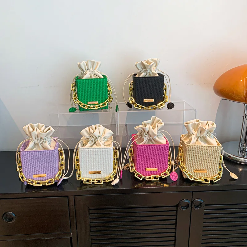 

New Fashion Chain Handbag, Square Shoulder & Crossbody Bag, Exquisite Design with Multiple Color Options