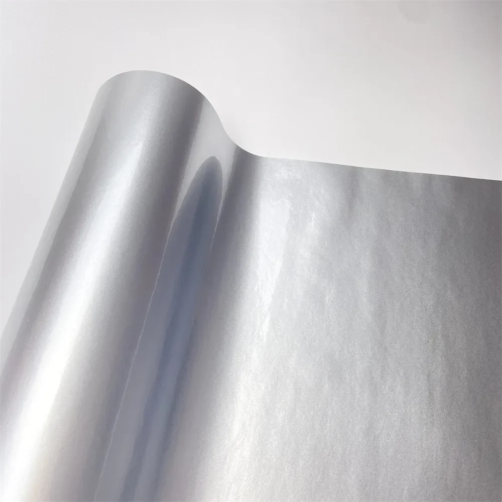 Glänzende Candy-Vinylfolie für Autos, selbstklebende, glänzende silberne Autofolie aus Vinyl, metallische Motorrad-Körperfolie