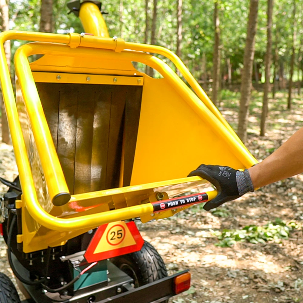 High Speed 15hp Compact  Engine Electric Start Wood Chipper Wood Shredder Machine