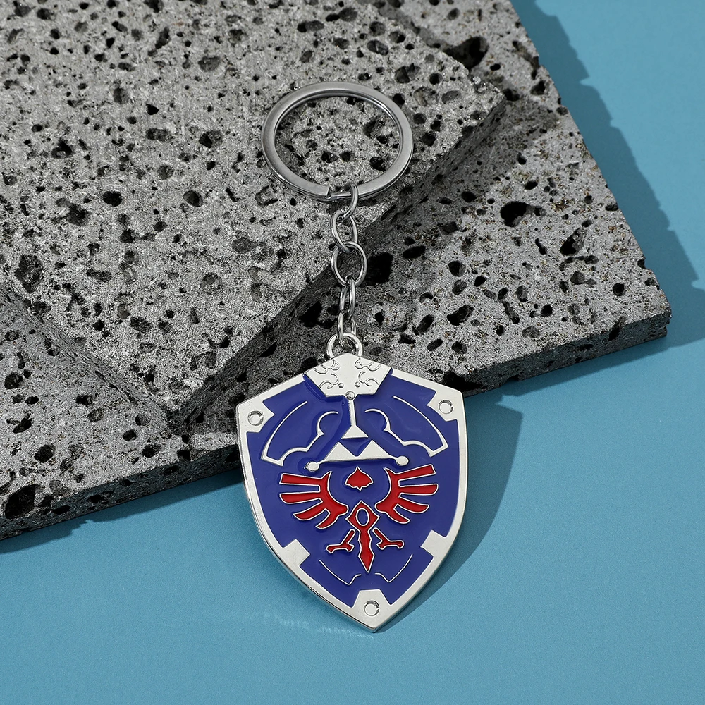 Vintage Triforce Triangle Amulet Keychain - Creative Anime Game Pendant Keyring for Men & Women Cosplay Party Gift Idea