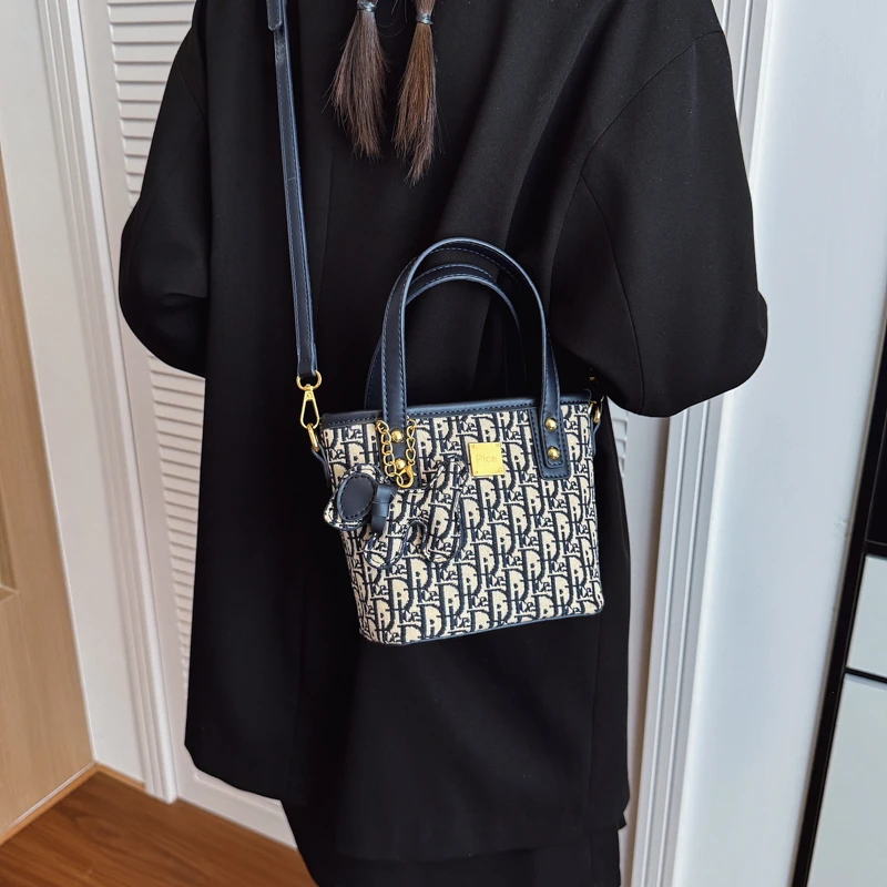 حقيبة كتف جلدية عصرية فاخرة للنساء، حقيبة يد يومية أنيقة، حقيبة كروس كلاسيكية #2