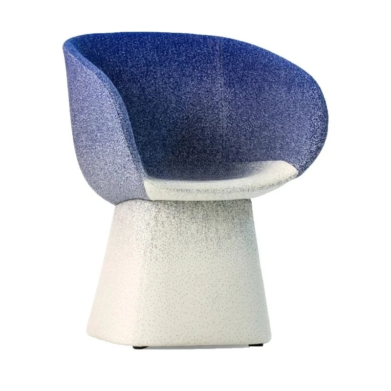 كرسي طعام قماشي متغير تدريجي من P Nordic نموذج غرفة منزلية بلونين للترفيه. كرسي فردي للاستقبال