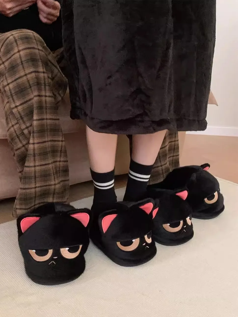 

Funny Animal Slippers Little Black Cat Cotton Home Slippers For Men And Women Winter Indoor Household Anti Slip Couple Slippers