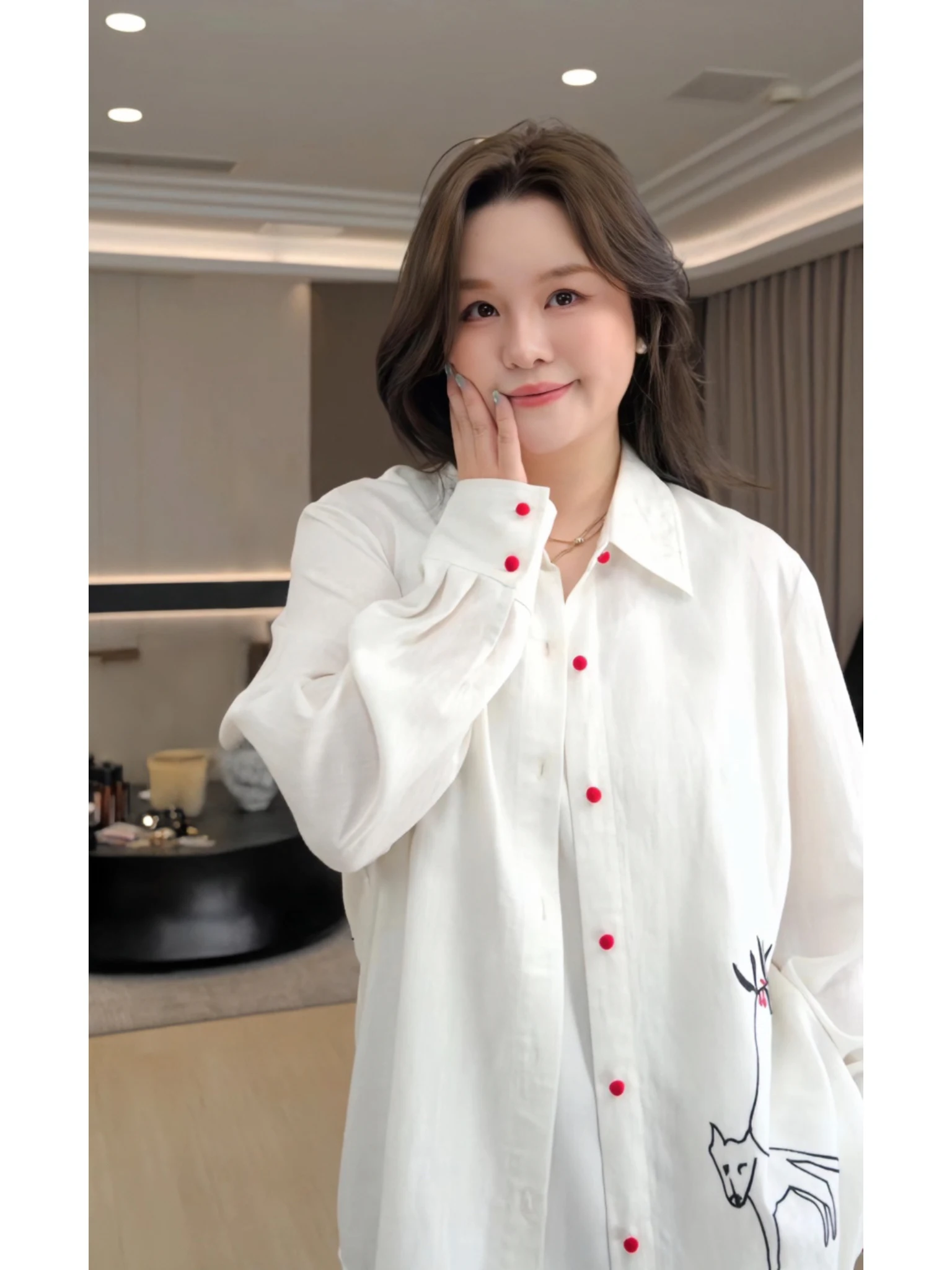 

JiJi Private Label Casual Style Women's Shirt Embroidered Mixed Linen Spring Collection Slimming Effect Long Sleeve Button up