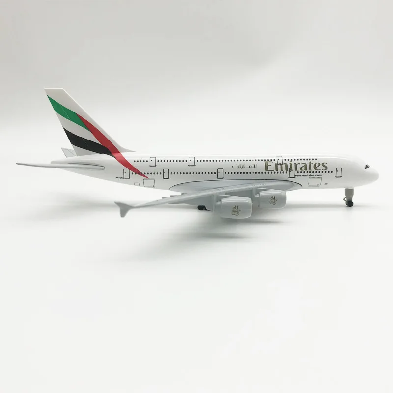 20cm Aircraft Model Emirates Airbus A380 Diecast Simulation Alloy Airliner Model With Wheels Home Ornaments Collection Gift