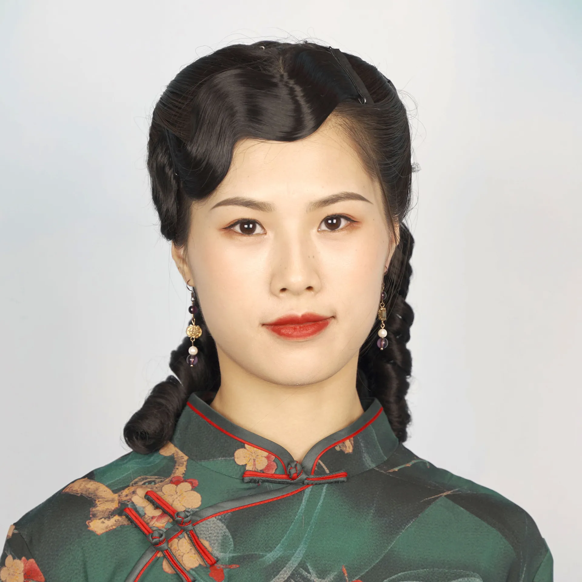 

Synthetic Curly Ponytail Wig Insert Comb Vintage Princess Wavy Hairpiece for Costume Cheongsam Cosplay Gala Party Styling