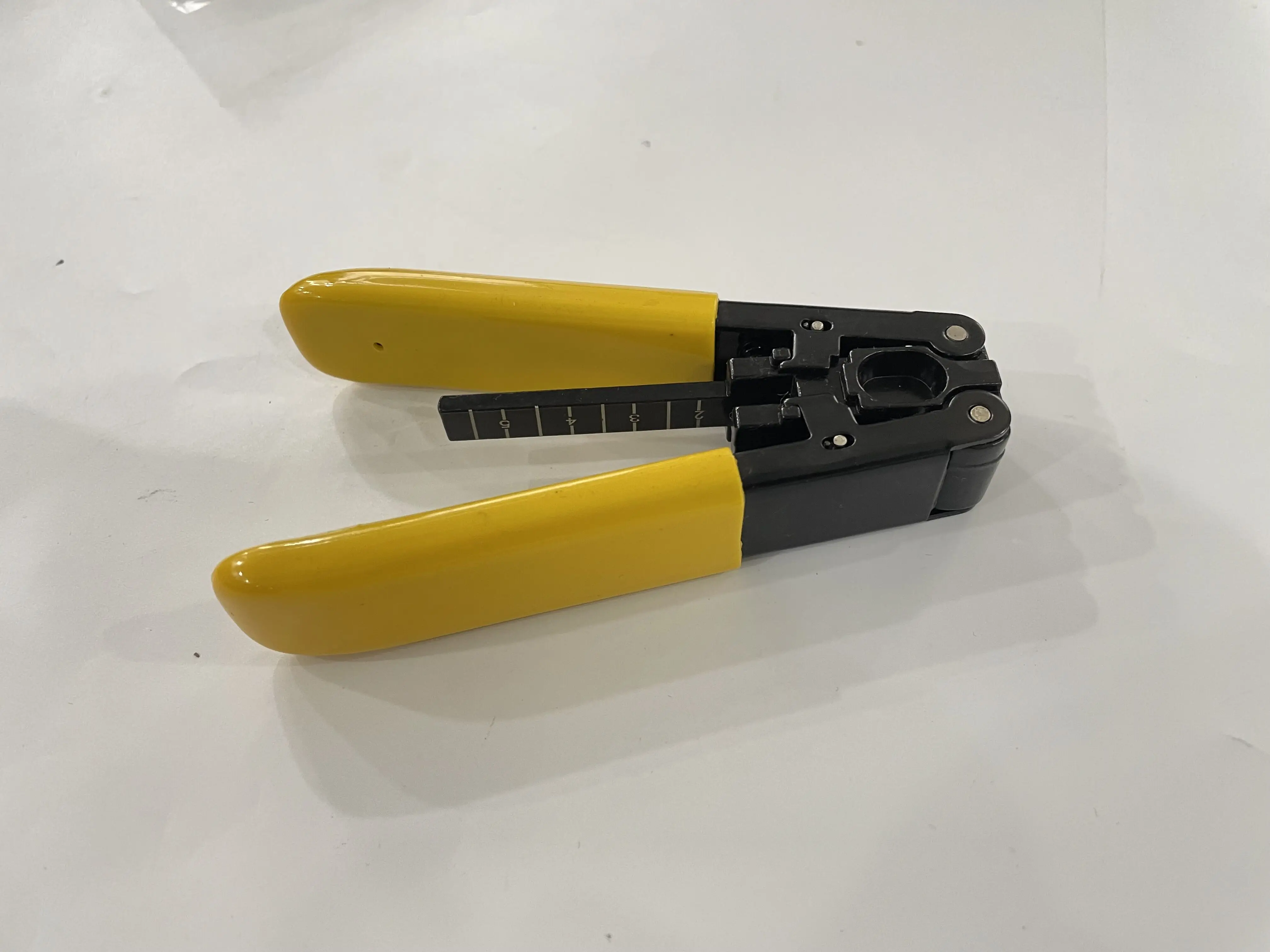 سعر صندوق أدوات الألياف الضوئية مع مقياس طاقة الألياف الساطور المعدني ذو طيات تجريد الألياف #3