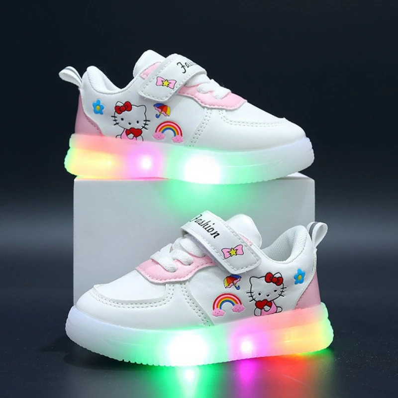 Wiosenne jesienne niemowlęta Hello Kitty Led lekkie buty dziecięce trampki antypoślizgowe buty do chodzenia dla dzieci buty outdoorowe