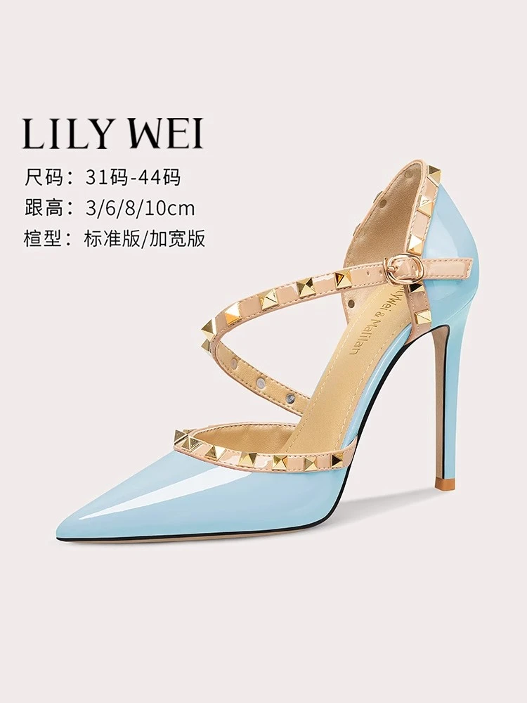 

Spring and summer patent leather plaid low-heeled widened OL sandals thin high-heeled banquet large size small size women's shoe