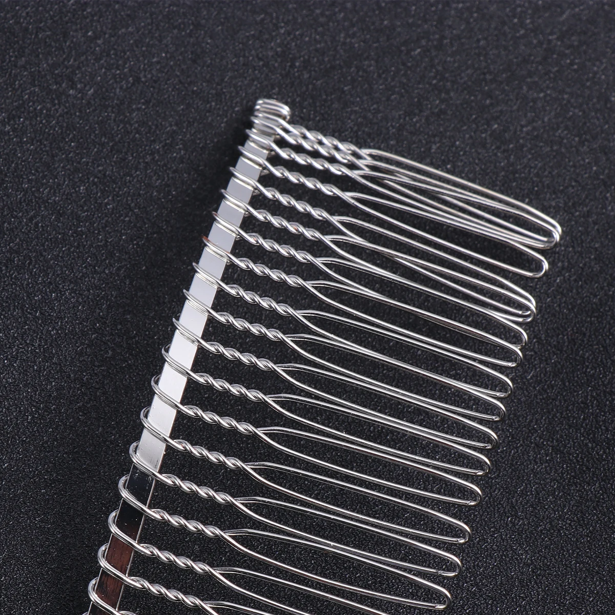 

20pcs Iron Teeth Hair Combs Comb Durable Lightweight Wavy Design Firm Hair Repair Bridal Accessories Elegant Teeth Combs