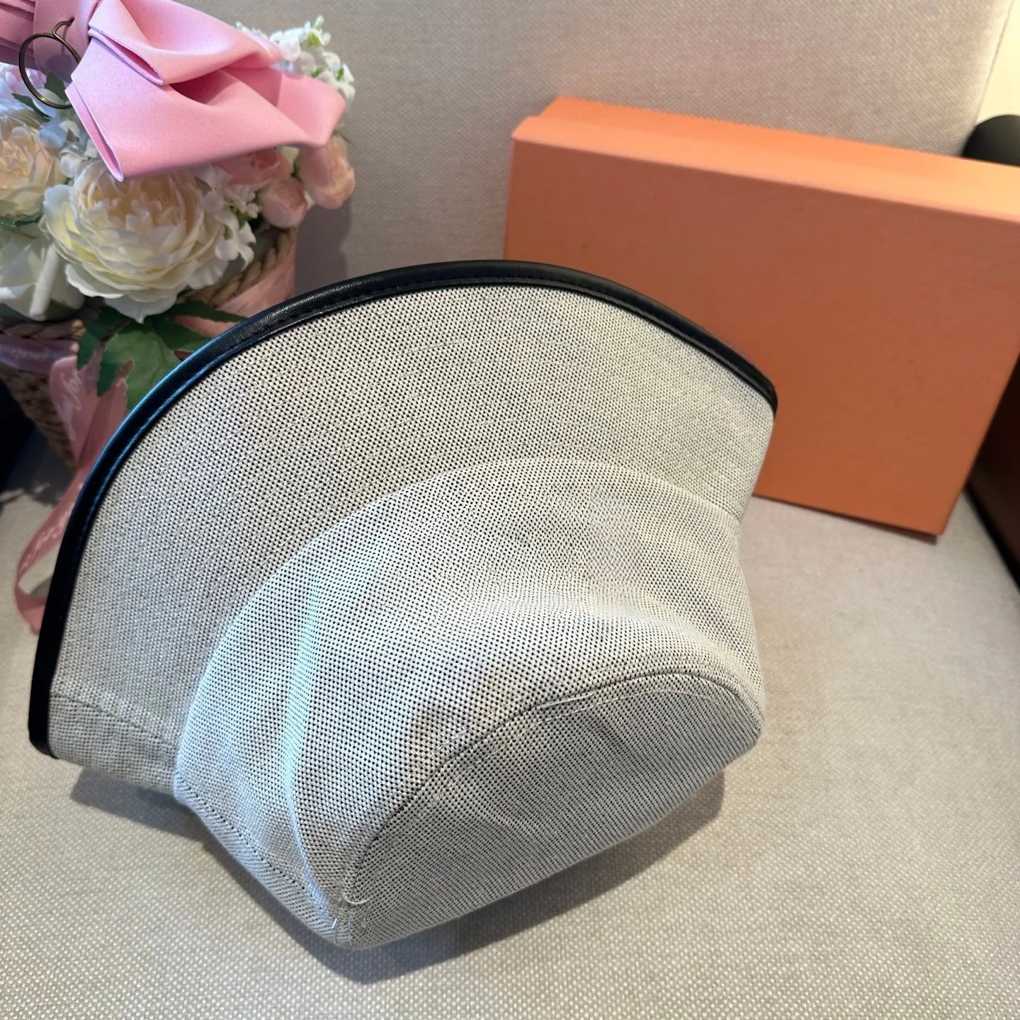 luxury-quality-unisex-bucket-hat-stylish-and-versatile-sun-hat-casual-straight-cut-hat-with-uv-protection-perfect-as-a-gift