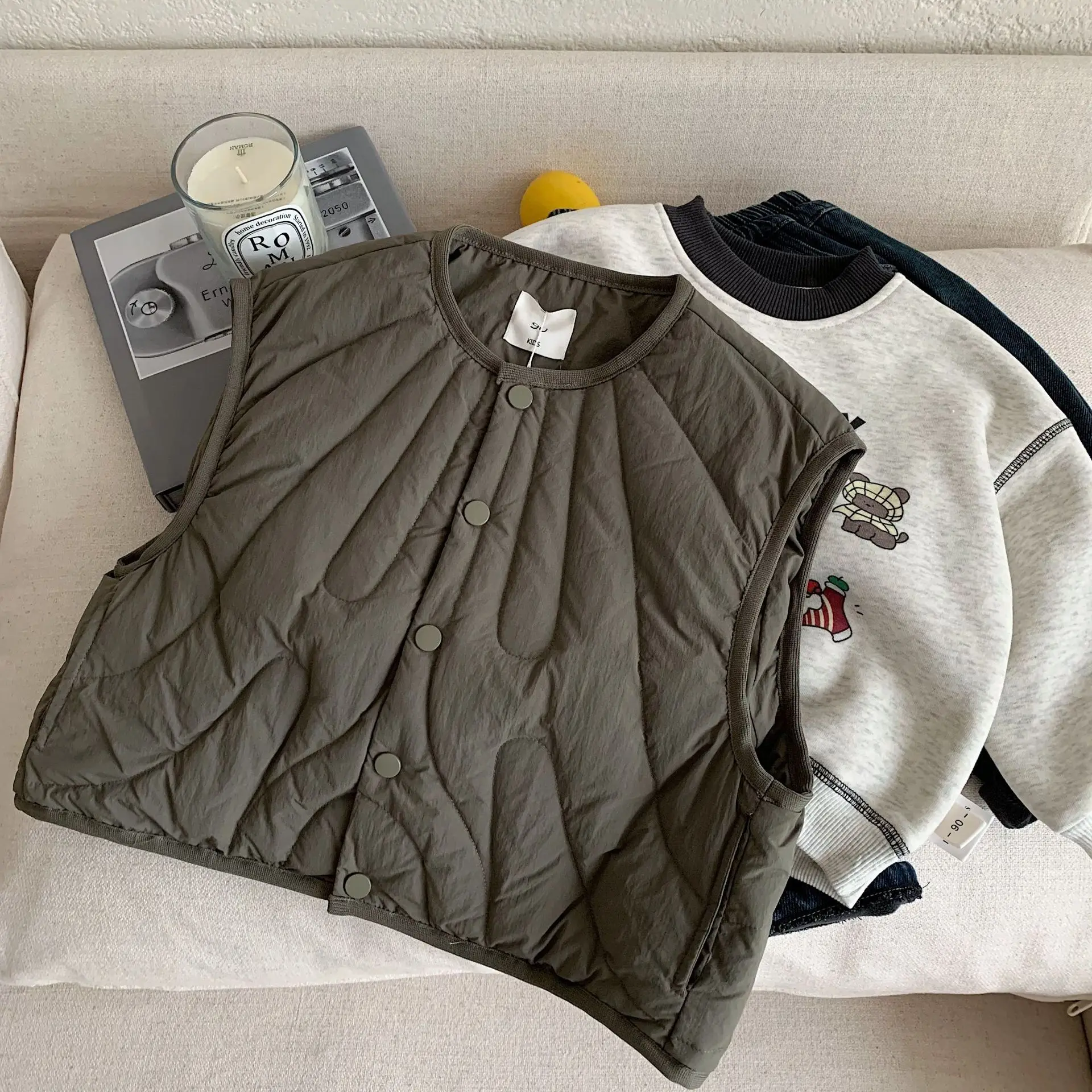 

Kids Clothes winter Vests Winter new style Korean-style boys sleeveless white down Vest baby winter boys and girls daily outwear