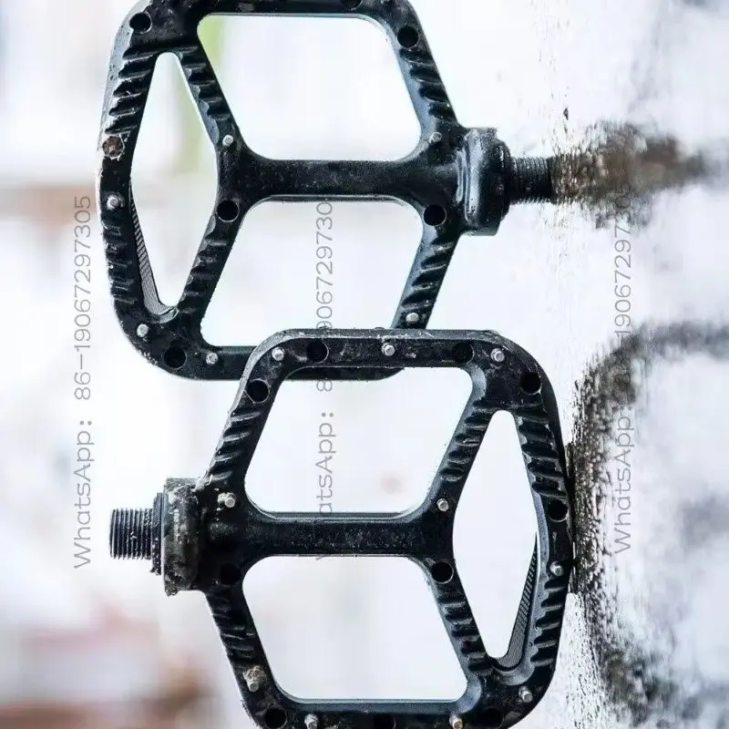 321654 Bicycle Pedals - Platform Bicycle Titanium Pedals, Minimum Contour, Adjustable Grip
