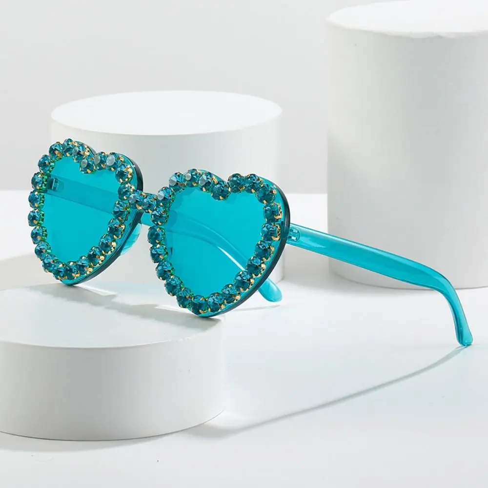 Heart-shaped Frame Rhinestone Decoration Sunglasses Outdoor Sun-Protective Travel Sunglasses Bride Eyewear For Women Girls