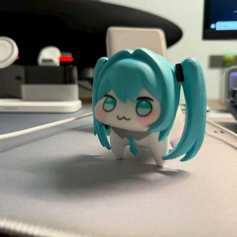 Hatsune miku dori figuras de ação anime kawaii pvc boneca figuras modelo dos desenhos animados ornamentos desktop console central do carro decoração