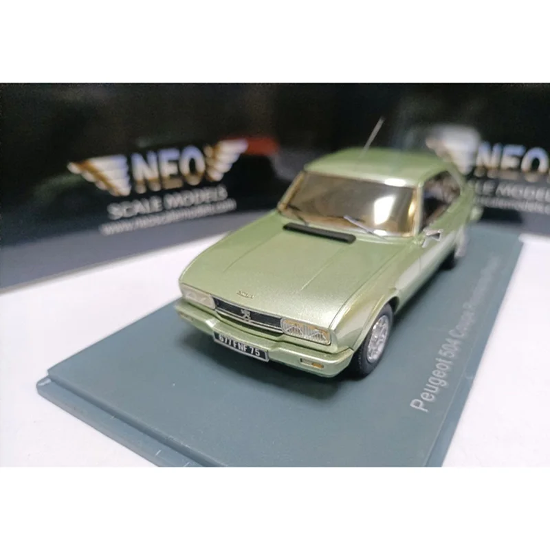 

Neo 1:43 Scale 504 Resin Car Model Collection Ornaments